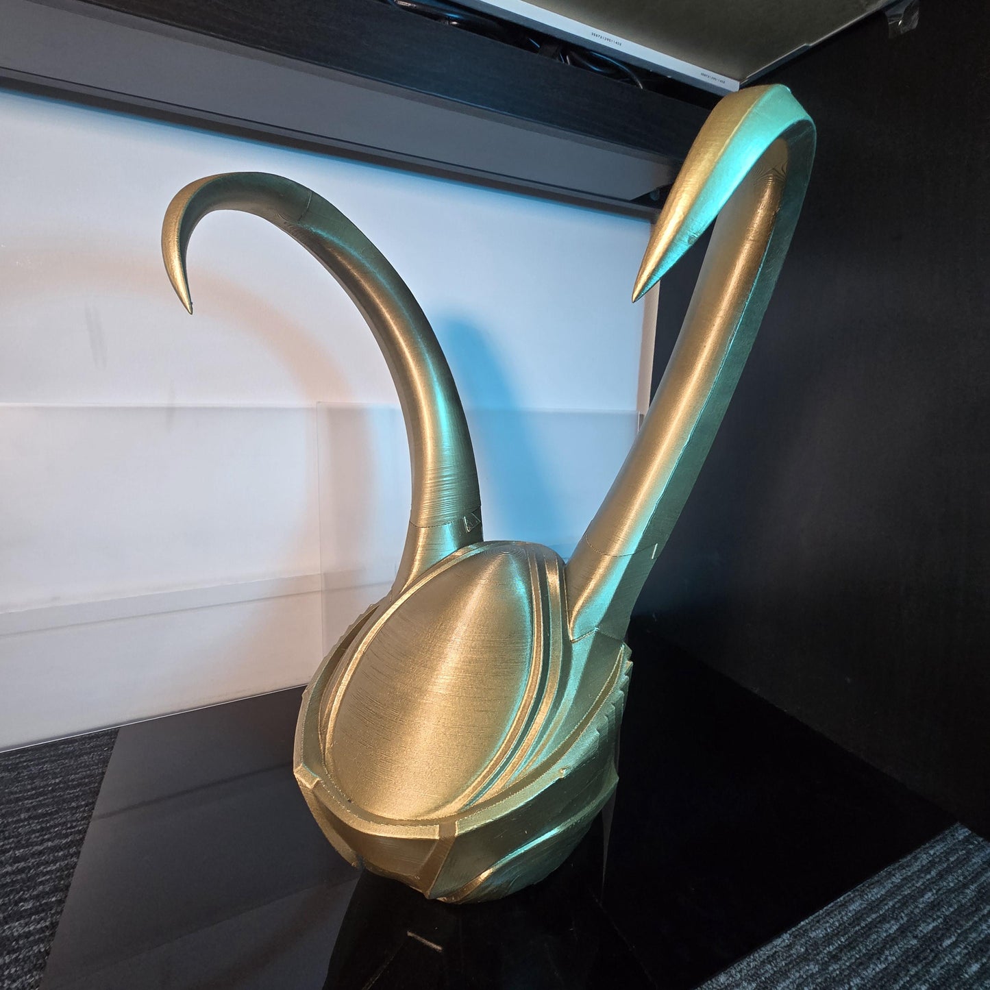 Loki gold helmet Detachable horns and padding